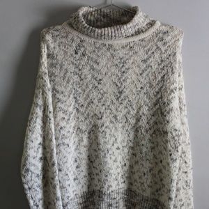 Turtle Neck Sweater (Large)